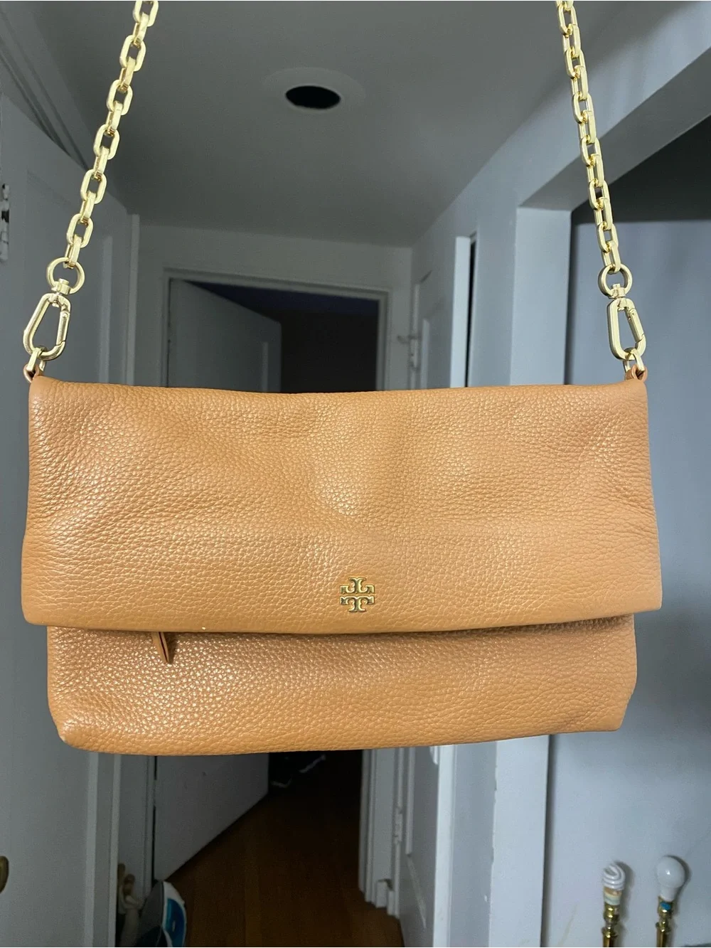 Tory Burch Tan Pebble  Foldover Crossbody Shoulder Clutch Purse Soft Leather